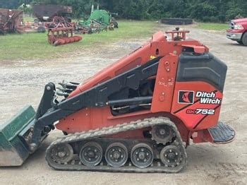 sk752 skid steer dimensions